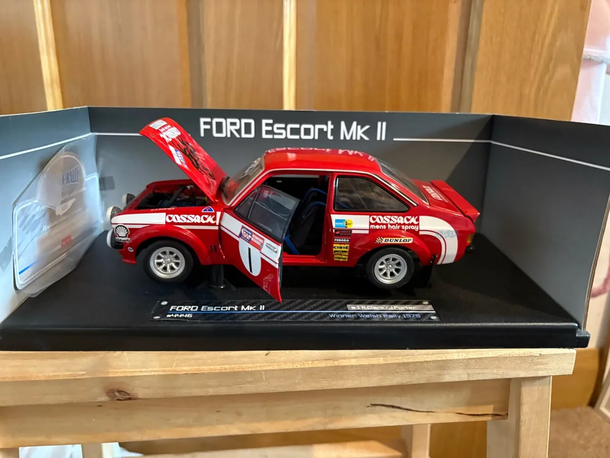 1/18 dicast model ford escort mk2 - Image 4