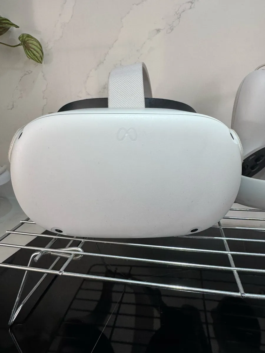 Meta Quest 2 VR Headset - Image 2
