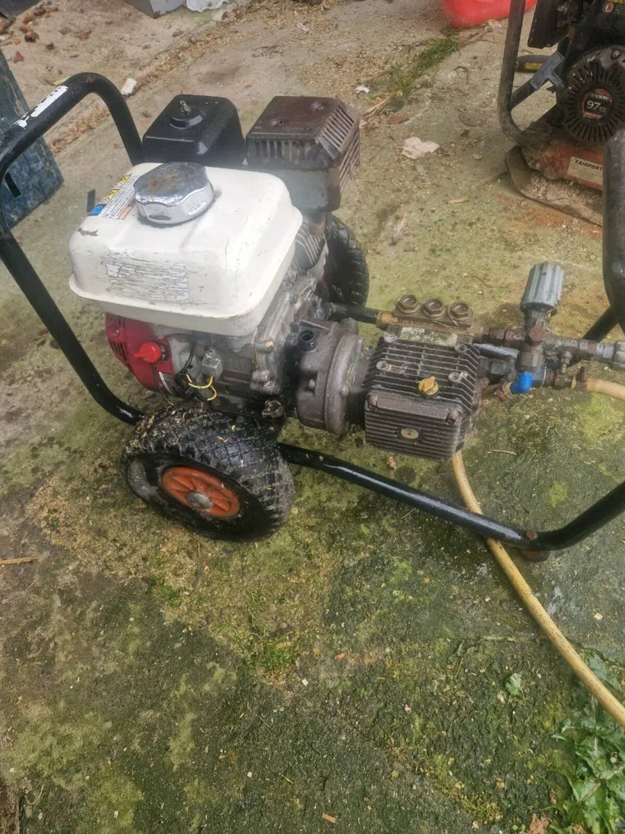 Pressure washer - Image 2