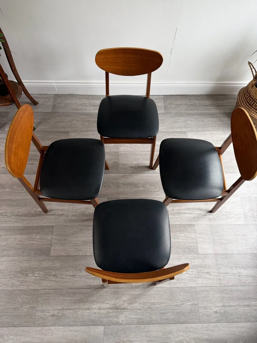 Mid Century Dining Chairs x 4 - Image 1