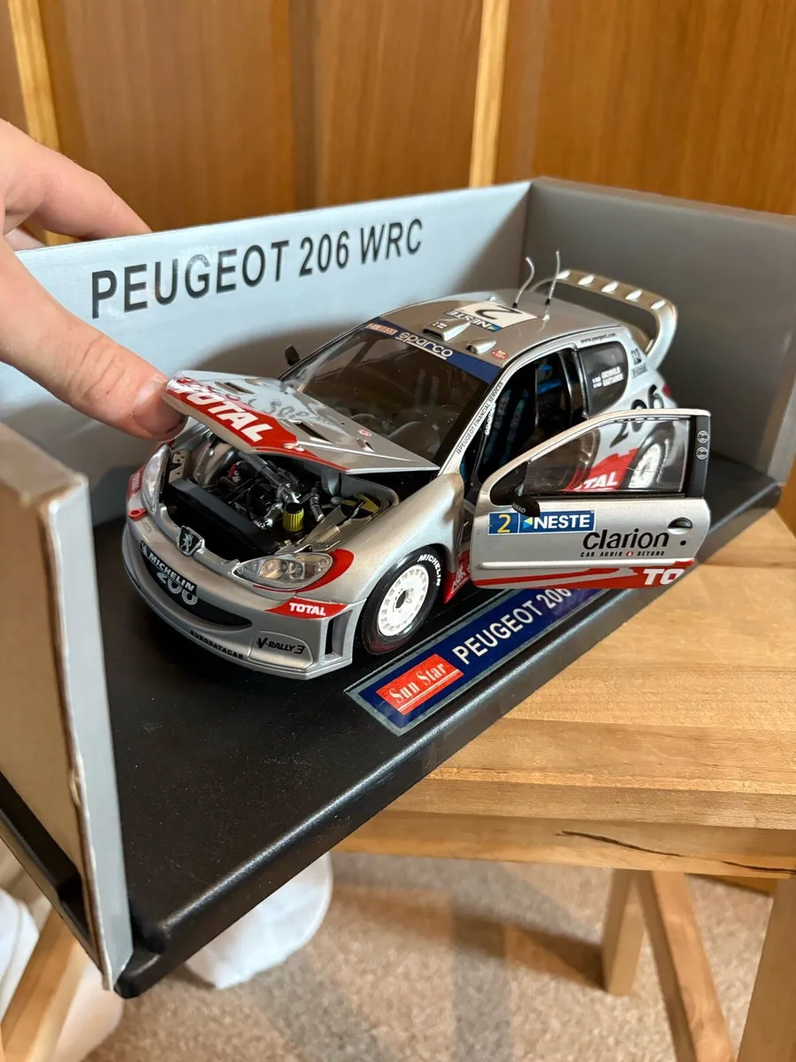 1/18 peugeot 206 wrc - Image 3