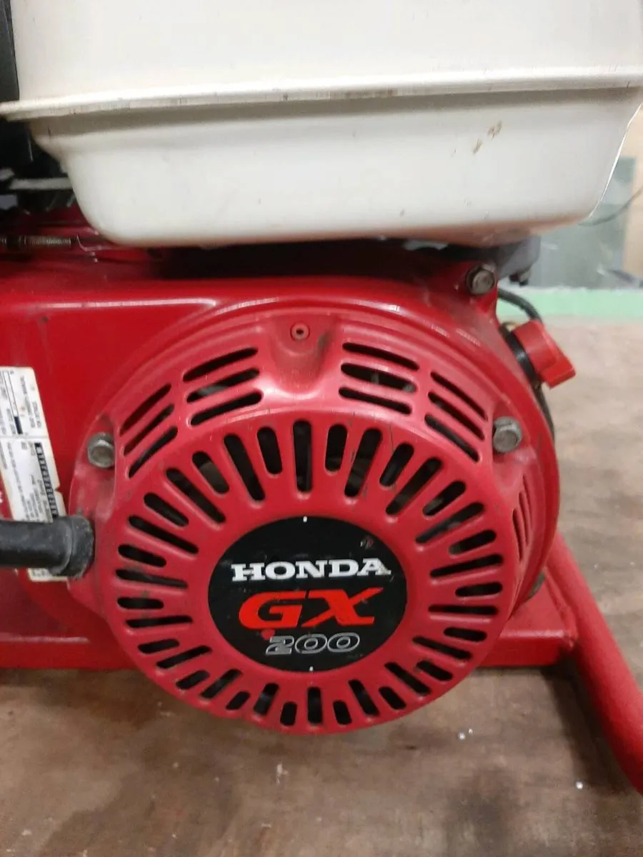 Honda 110V supply generator - Image 3
