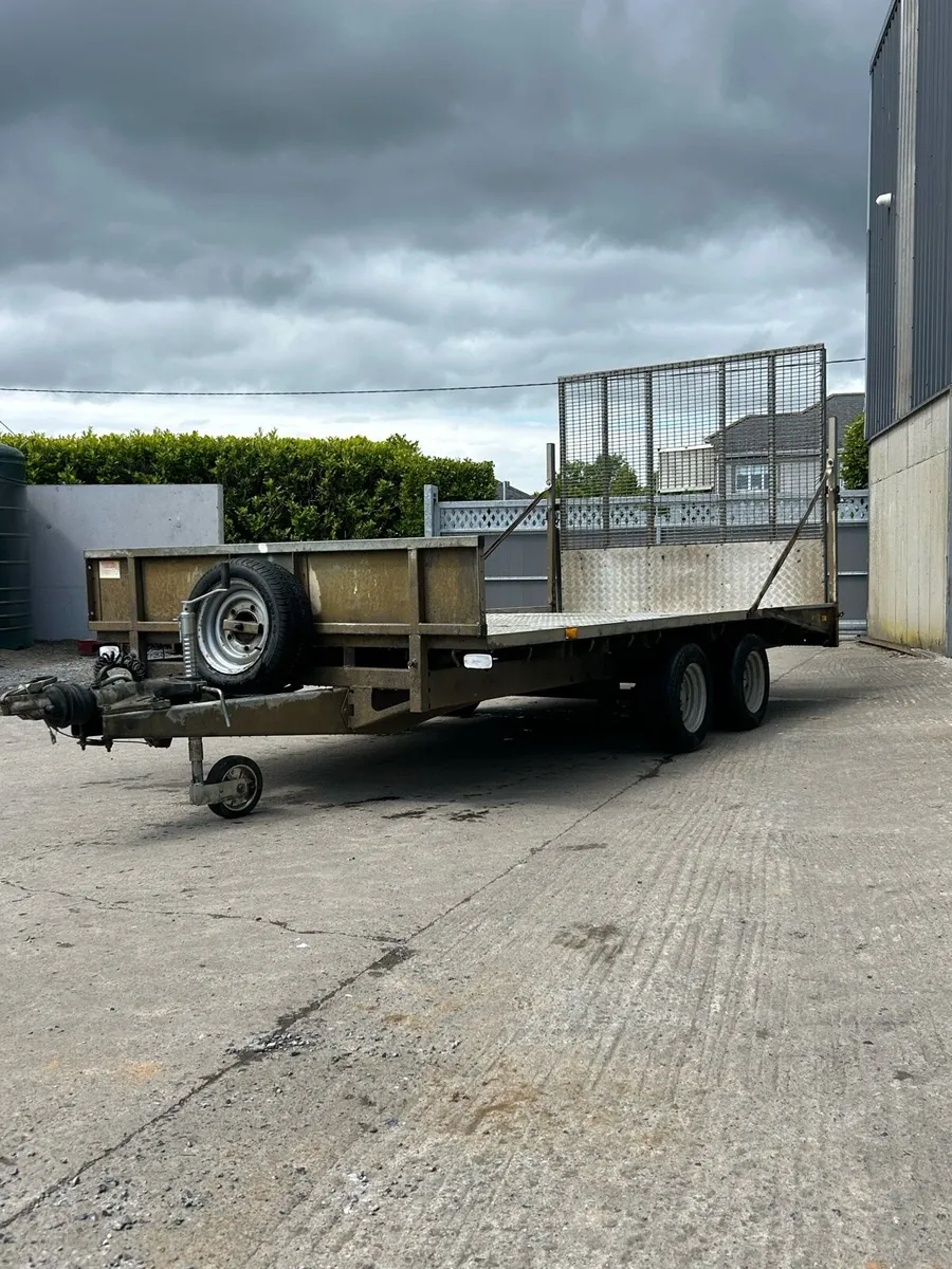 Ifor Williams - Image 1