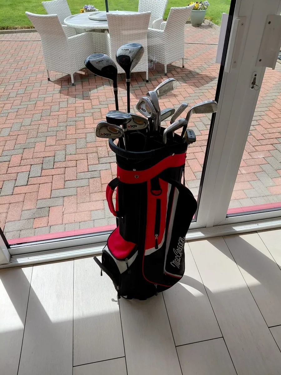 Complete set of golf clubs - Image 1