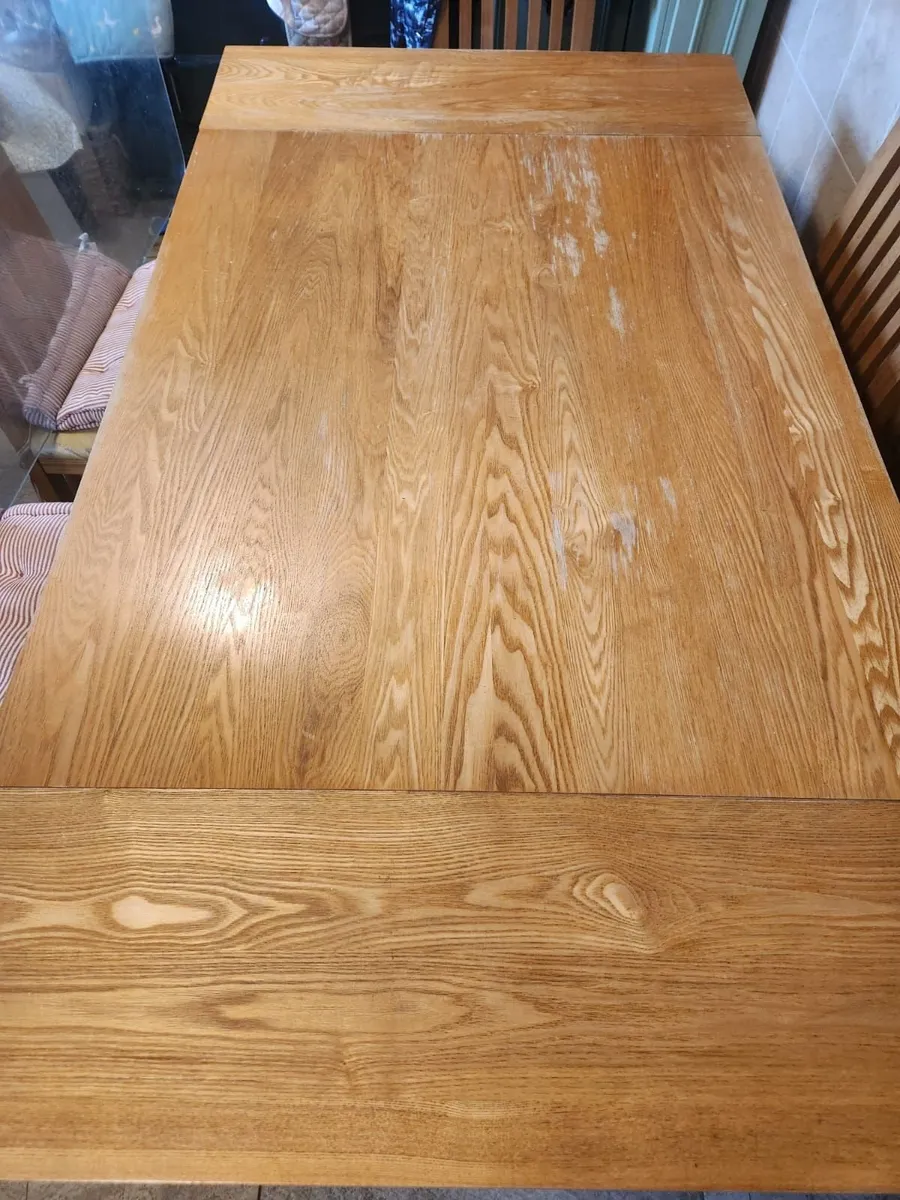 Kitchen Table 6 ft - Image 1
