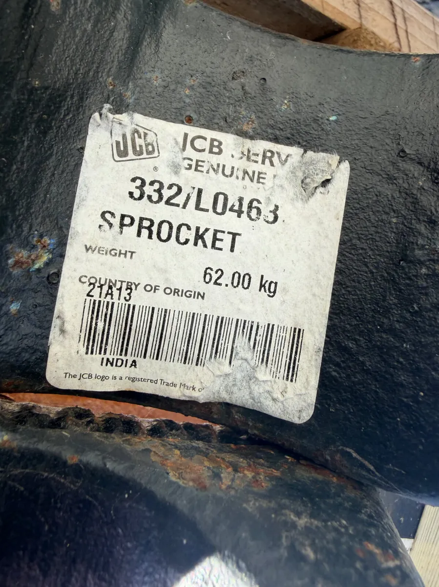 JCB JS Digger Sprockets - Image 3
