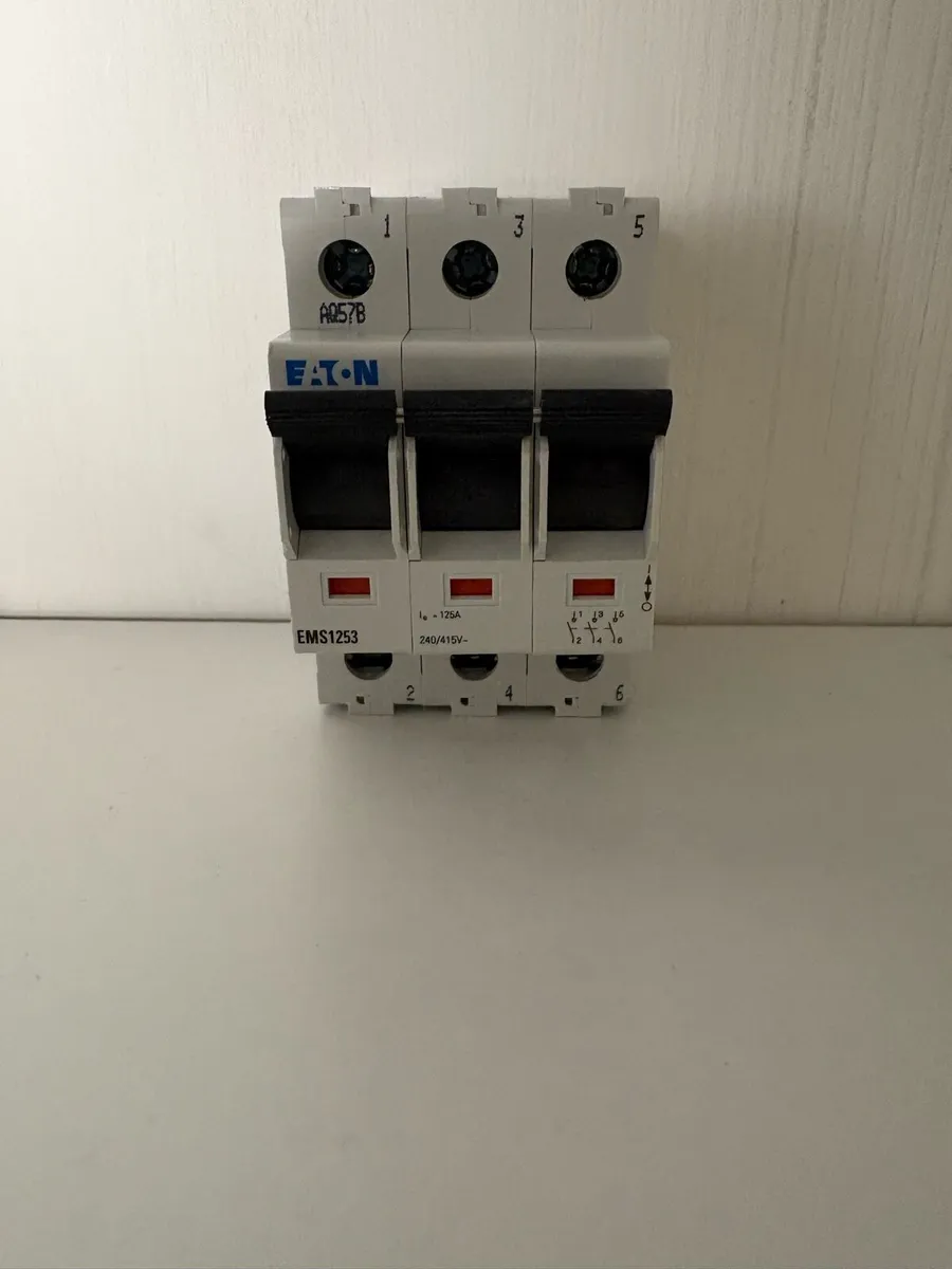 Eaton breakers - Image 1