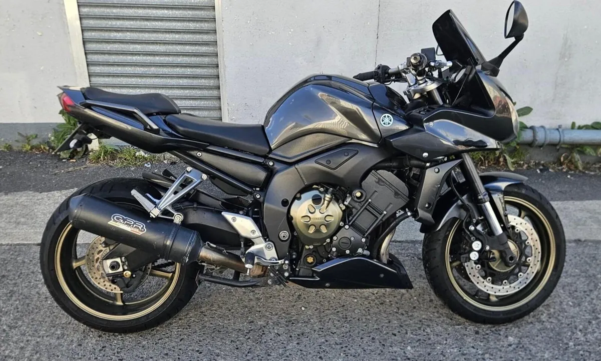 YAMAHA FZ1 FAZER 1000 - Image 1