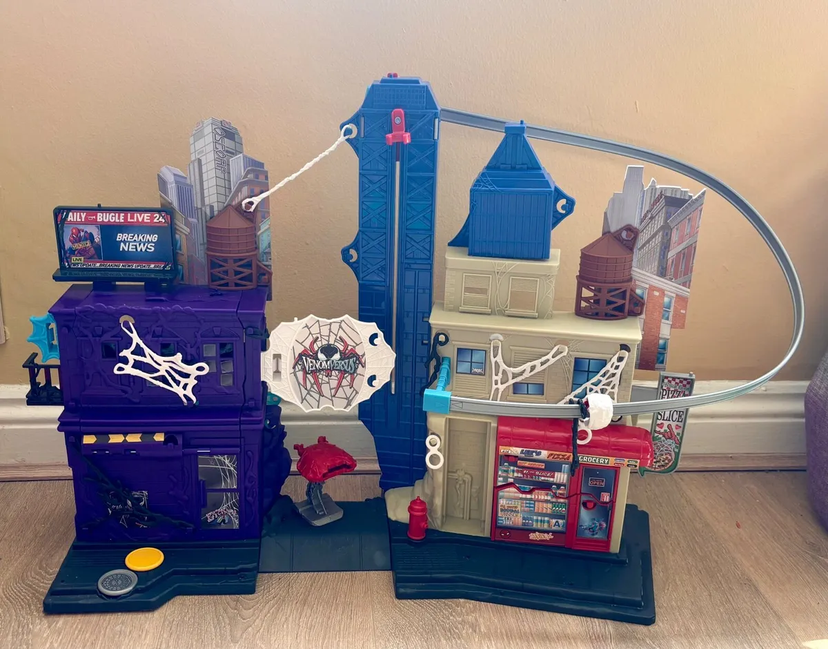 Marvel Spider-Man vsVenom playset