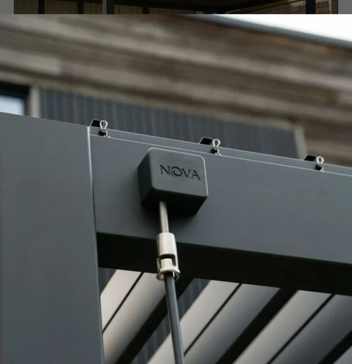 Hilton Aluminium Pergola in Graphite Grey - Image 3