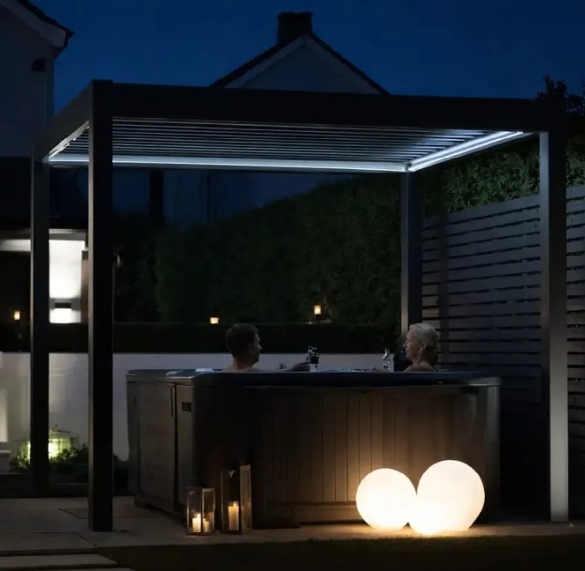 Hilton Plus Aluminium Metal LED Pergola in Graphit - Image 1