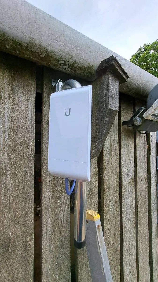 Network access point and WiFi solutions - Image 4