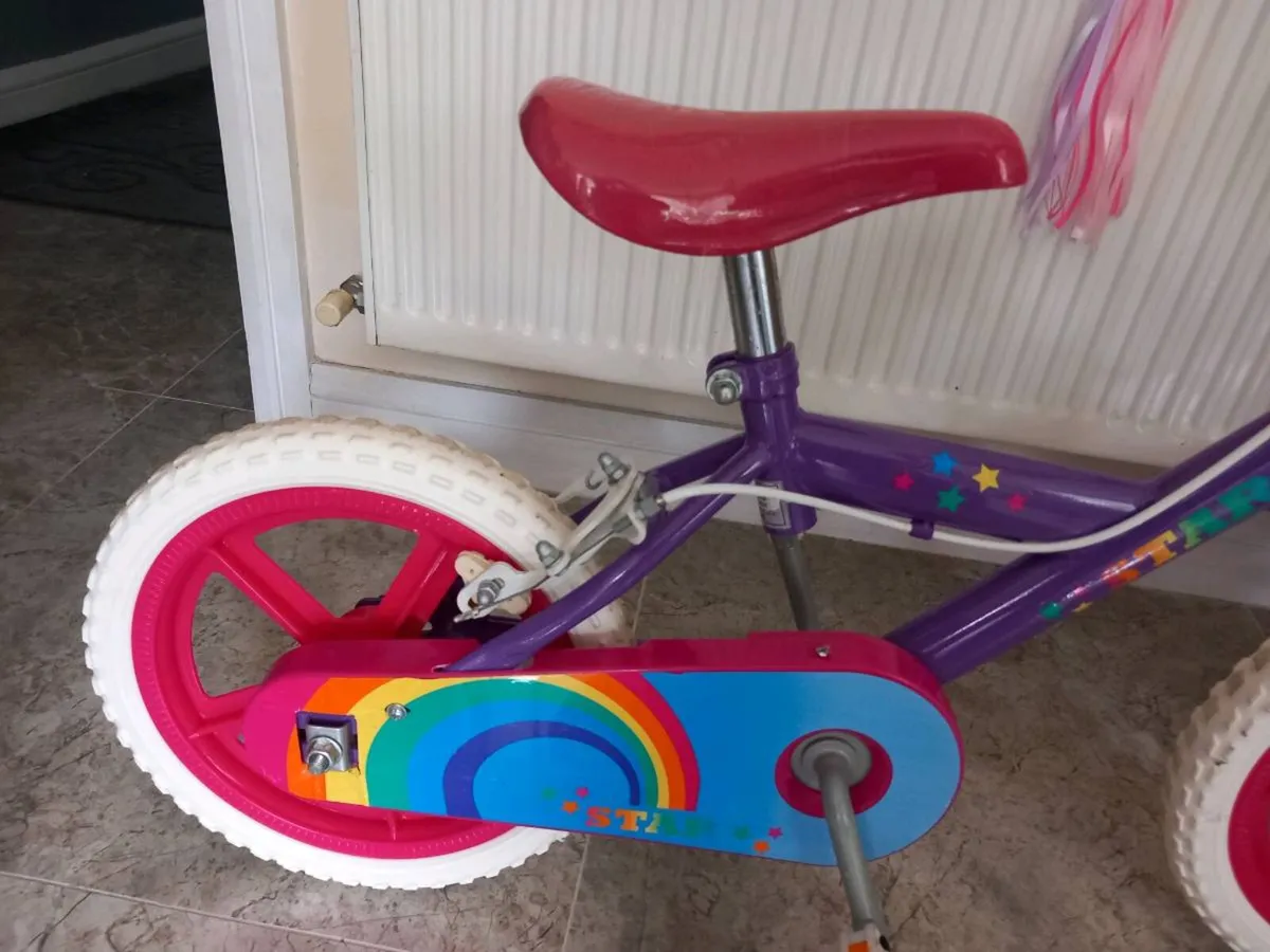 Kids bike size 14 inch wheels. - Image 3