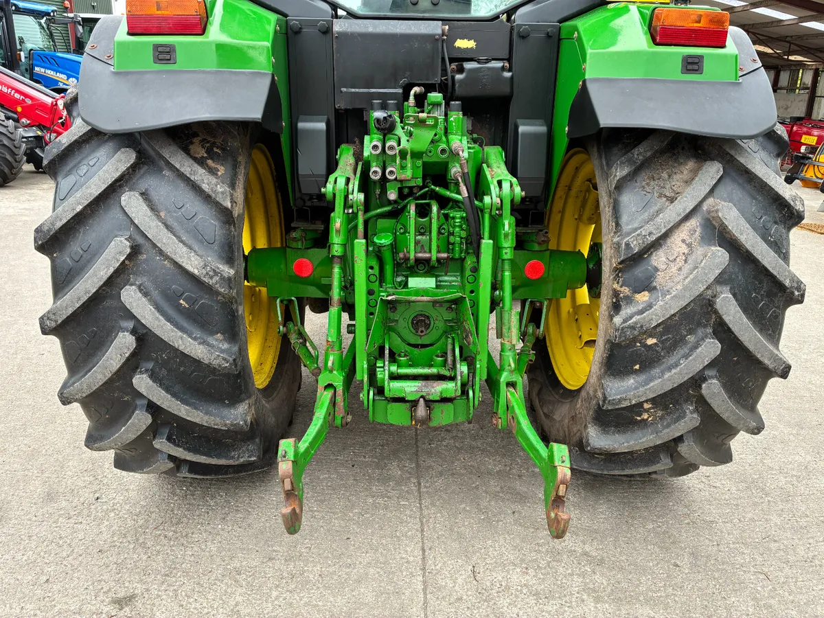 JOHN DEERE 6400 - Image 2