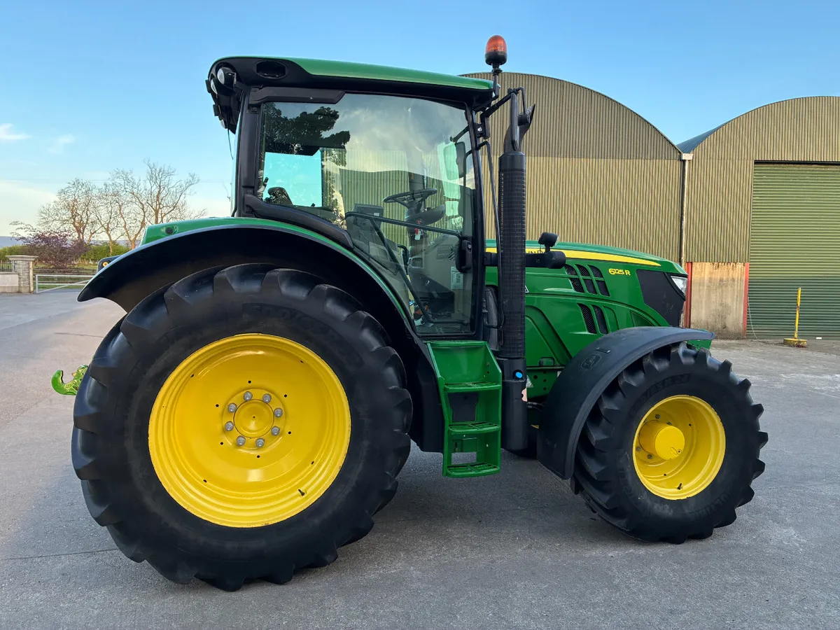 John Deere 6125R - Image 3