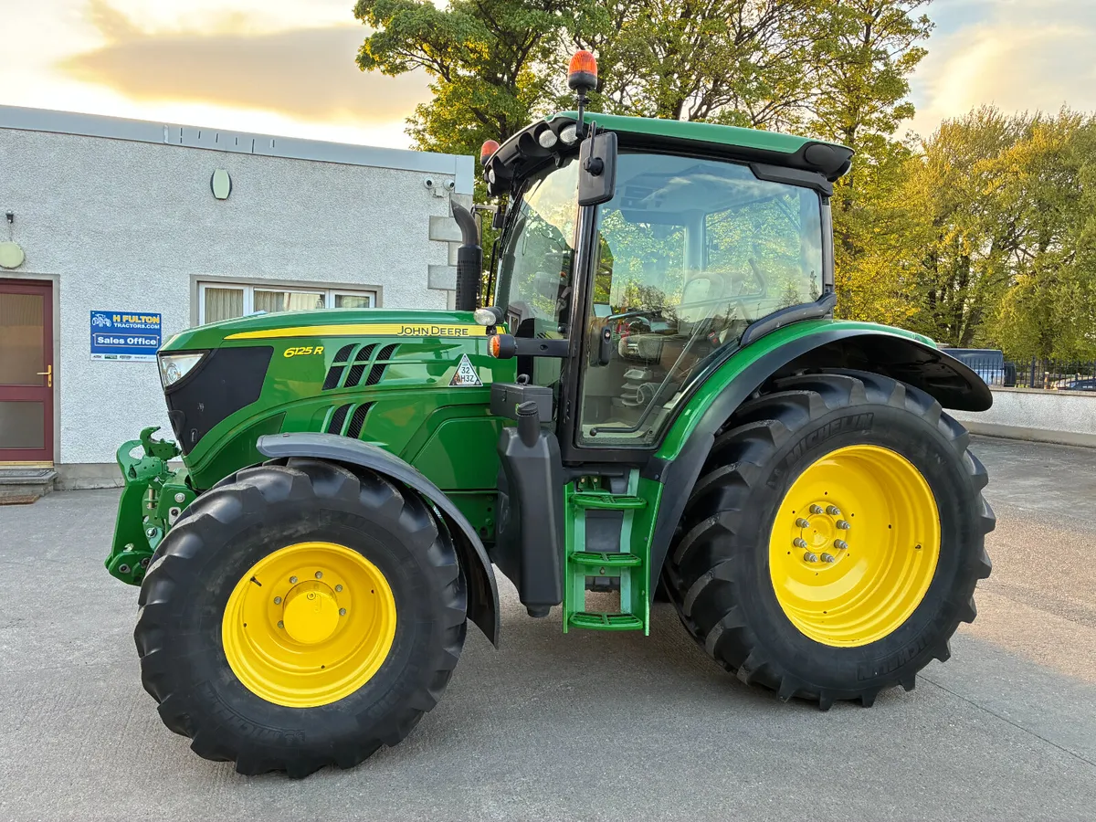 John Deere 6125R - Image 1