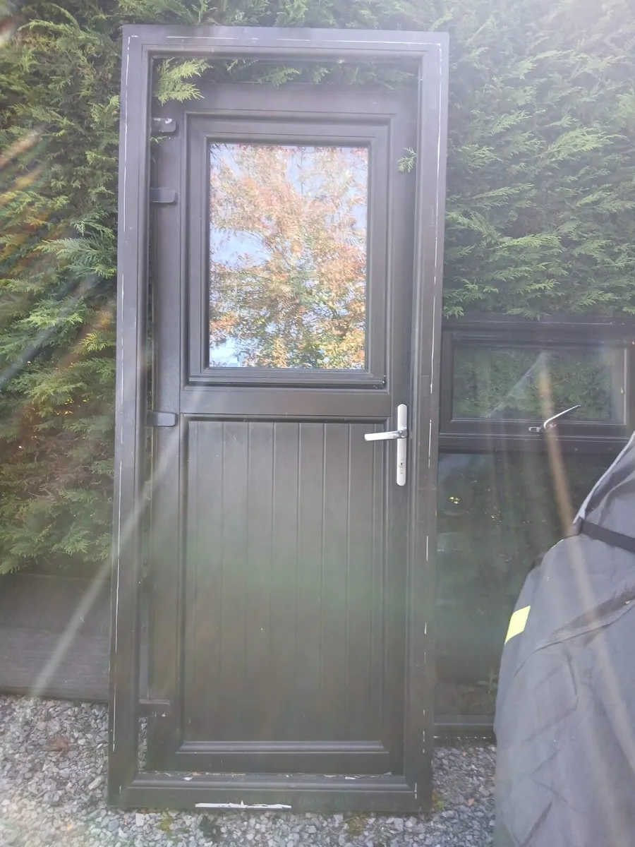 Back door and window - Image 1