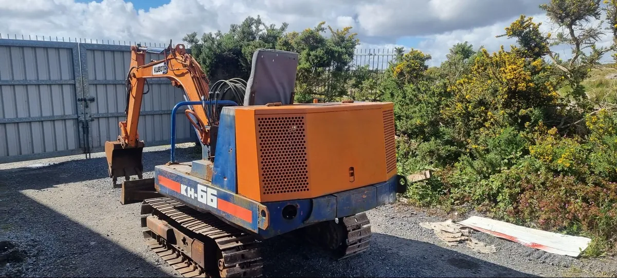 Kubota KH66 Mini Digger - Image 1