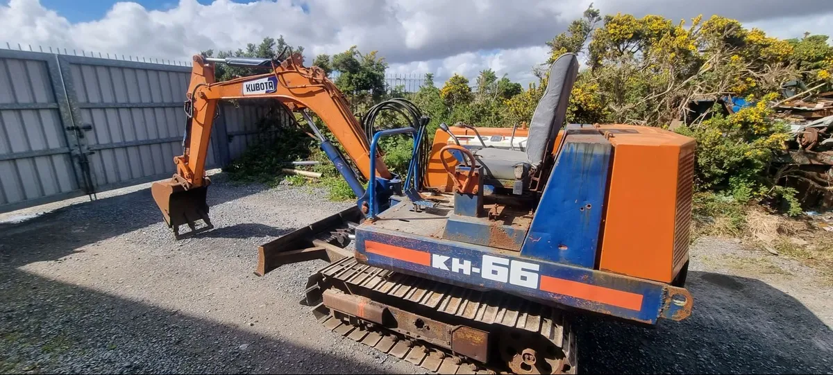 Kubota KH66 Mini Digger - Image 2