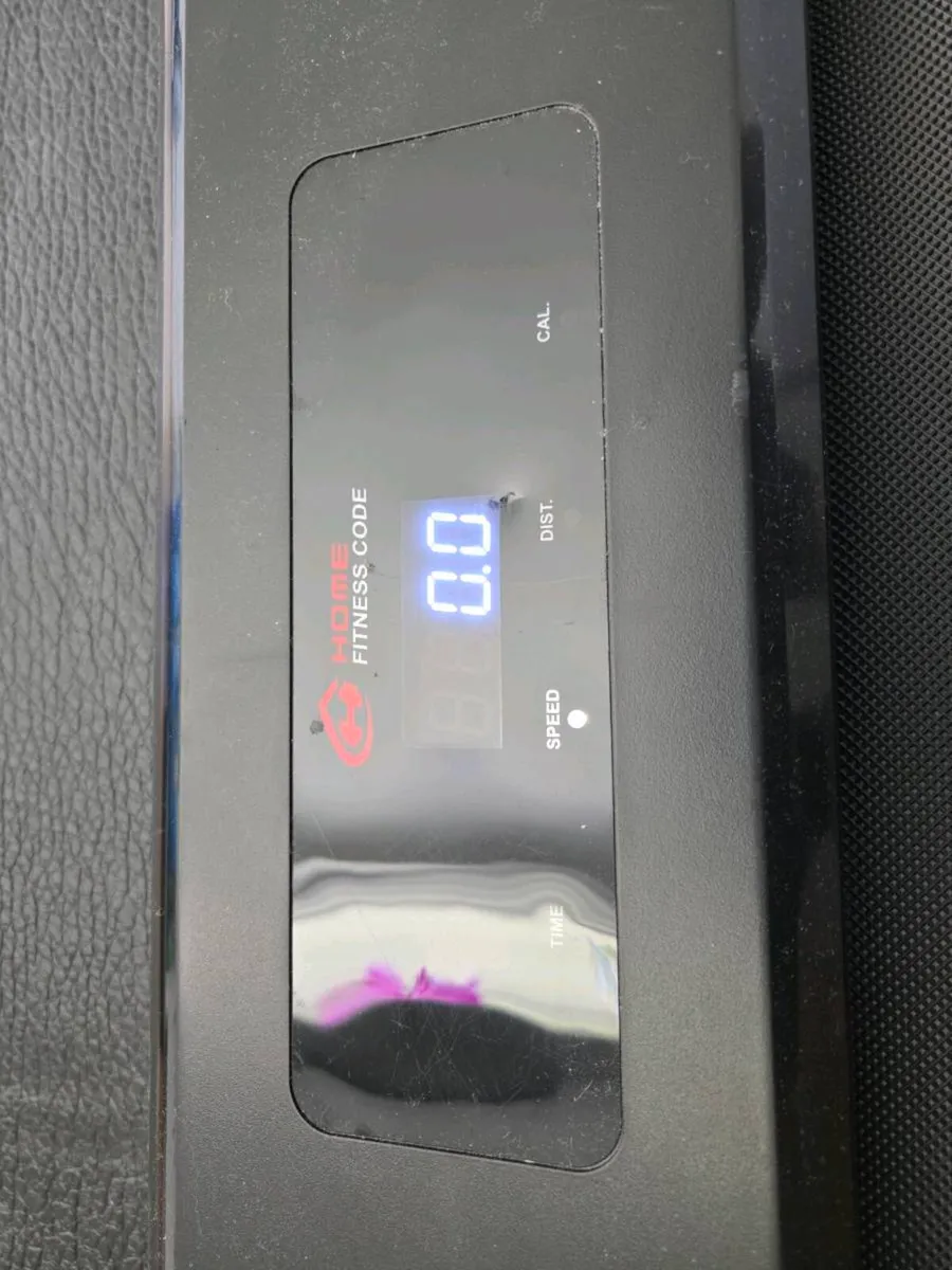 Folding Treadmill - Image 4
