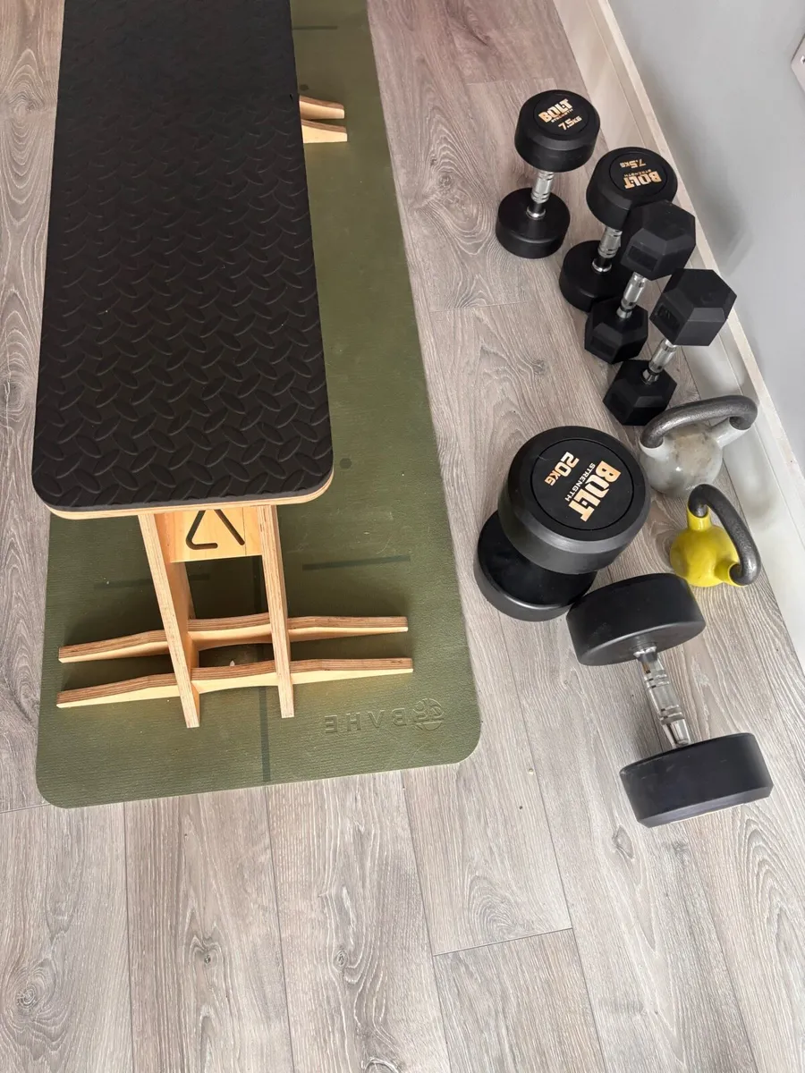 Weights and bench - Image 1