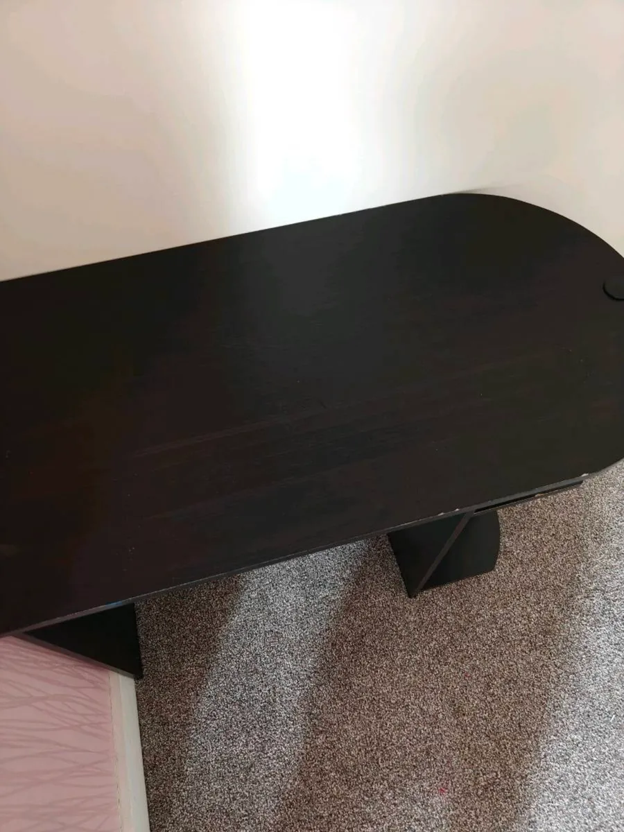 Study table - Image 2
