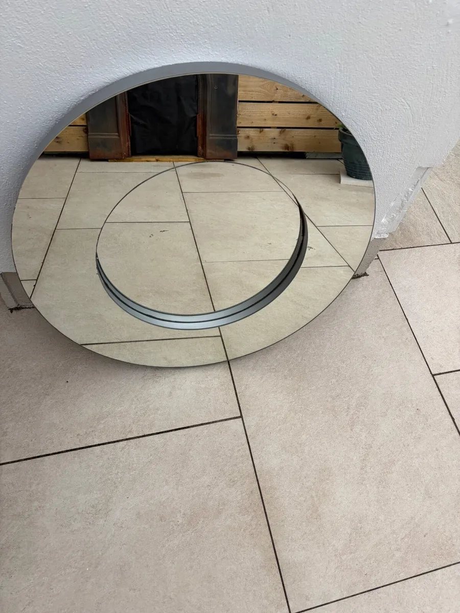 Mirror - Image 3