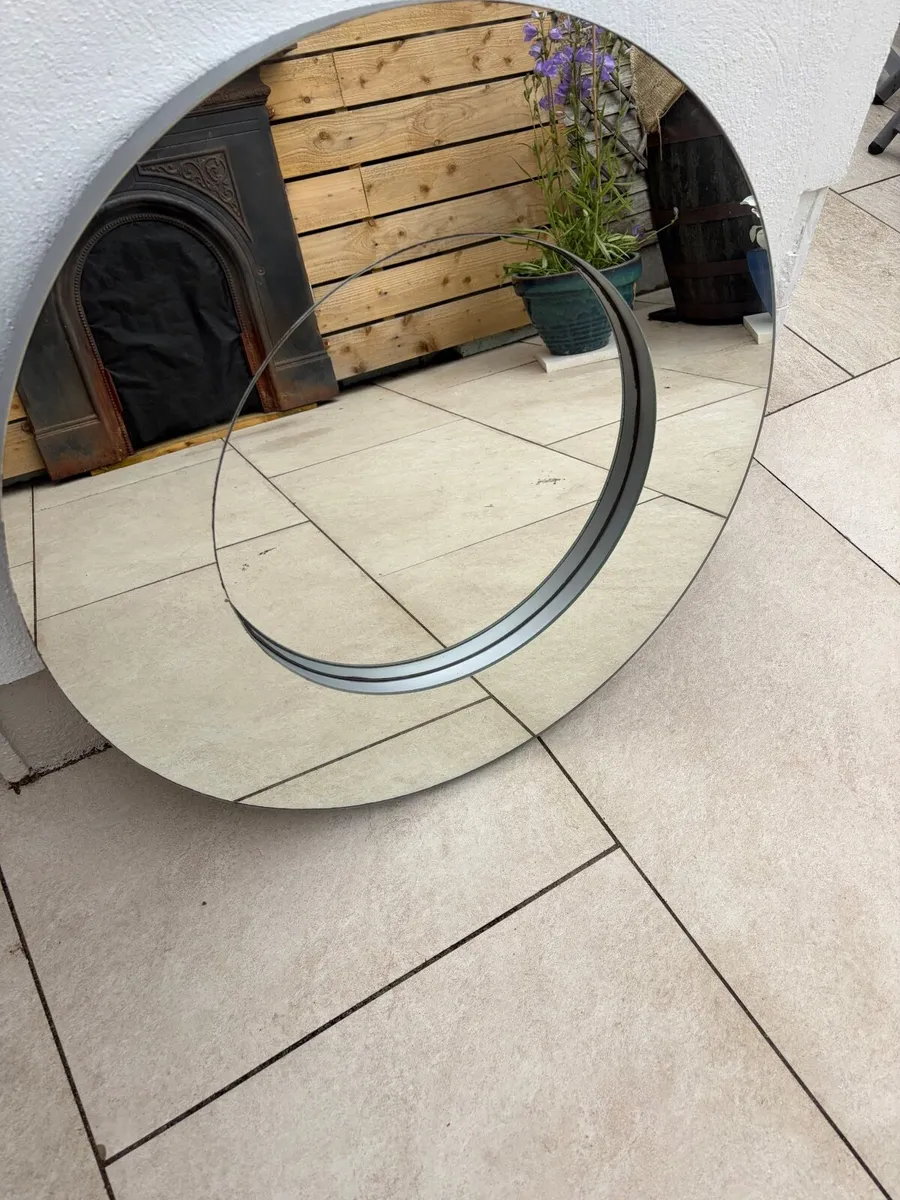 Mirror - Image 4