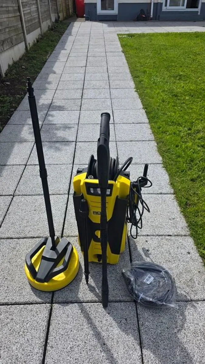 ROK 2000W Pressure Washer with Patio Cleaner Attachment - Image 1