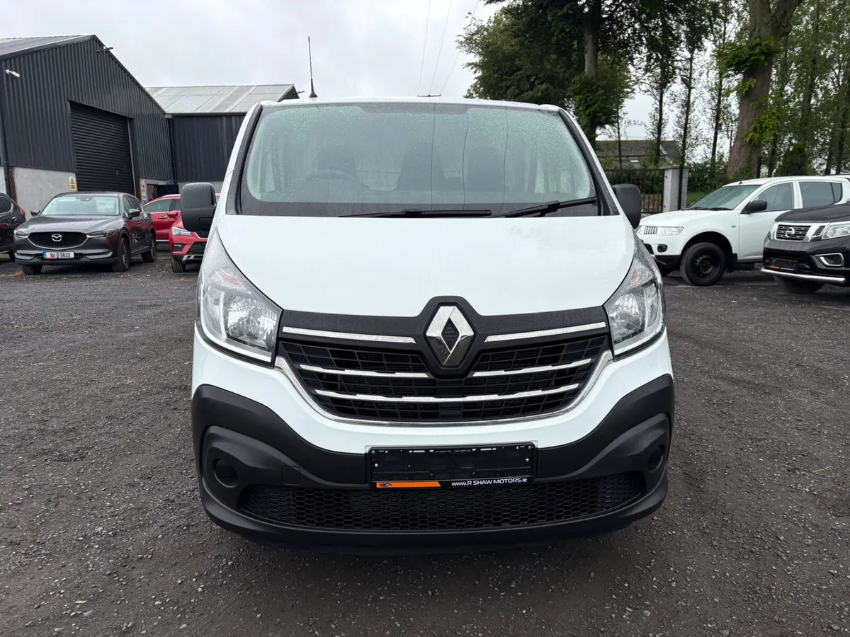Renault Trafic 2.0 LWB - Image 4