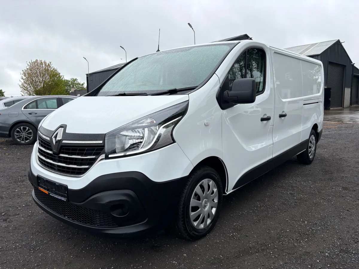 Renault Trafic 2.0 LWB - Image 2