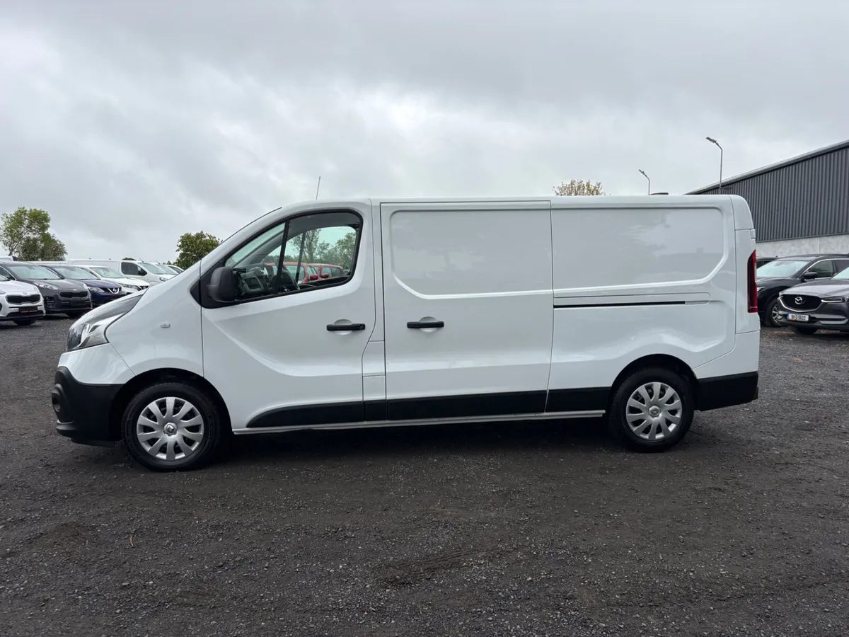 Renault Trafic 2.0 LWB - Image 1