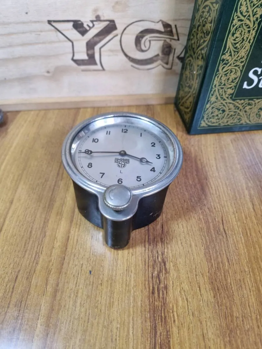 Vintage 1920s/1930s Smiths 8-Day Mechanical Car D - Image 2