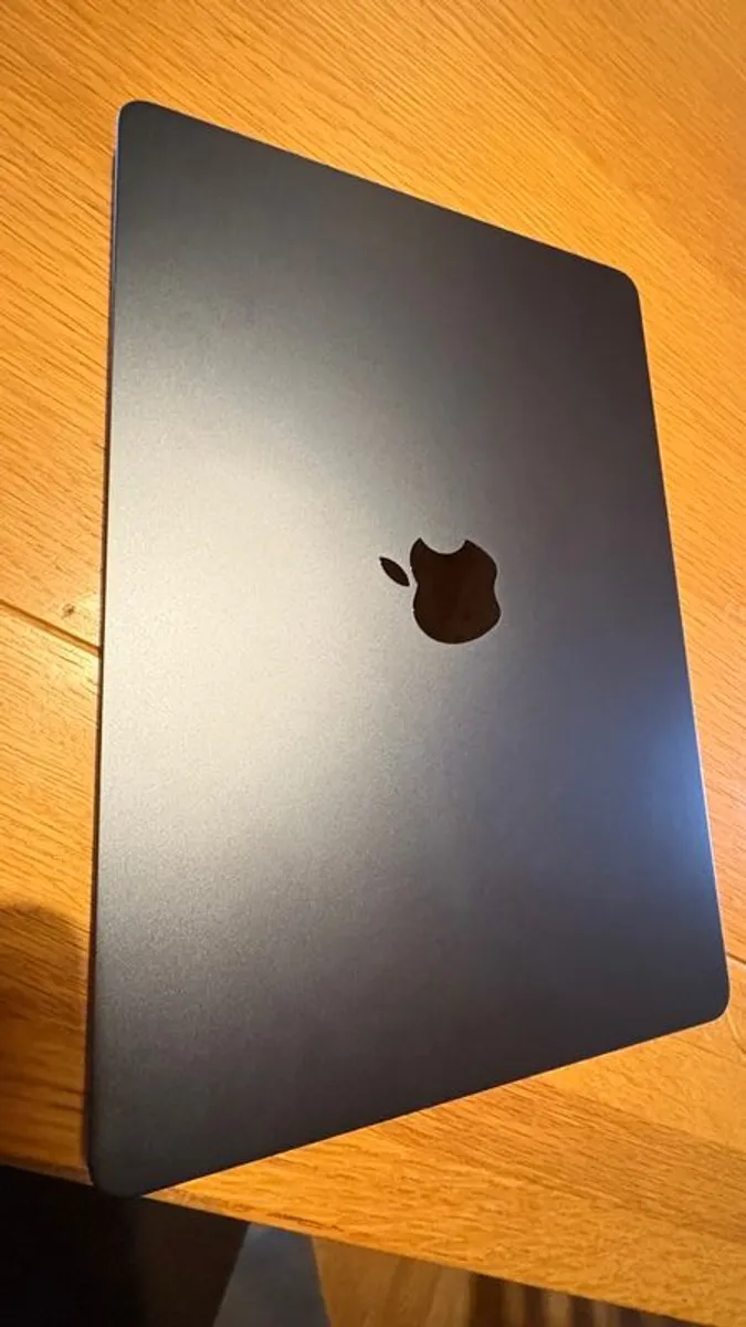 MacBook - Image 2