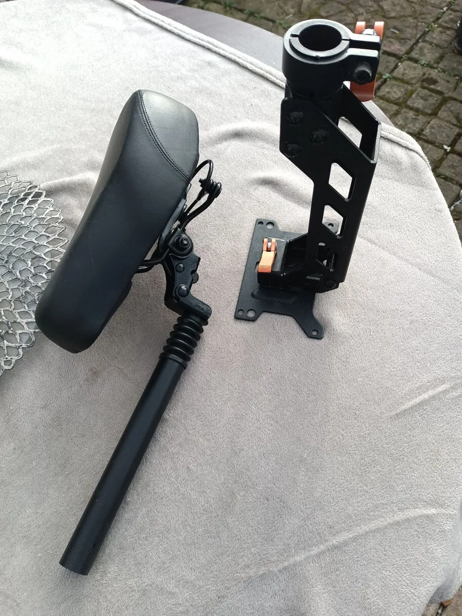 Kugoo Folding seat and holder(bracket) - Image 4