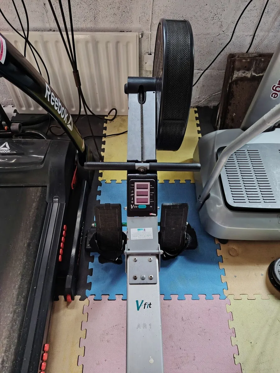 Rowing machine - Image 2