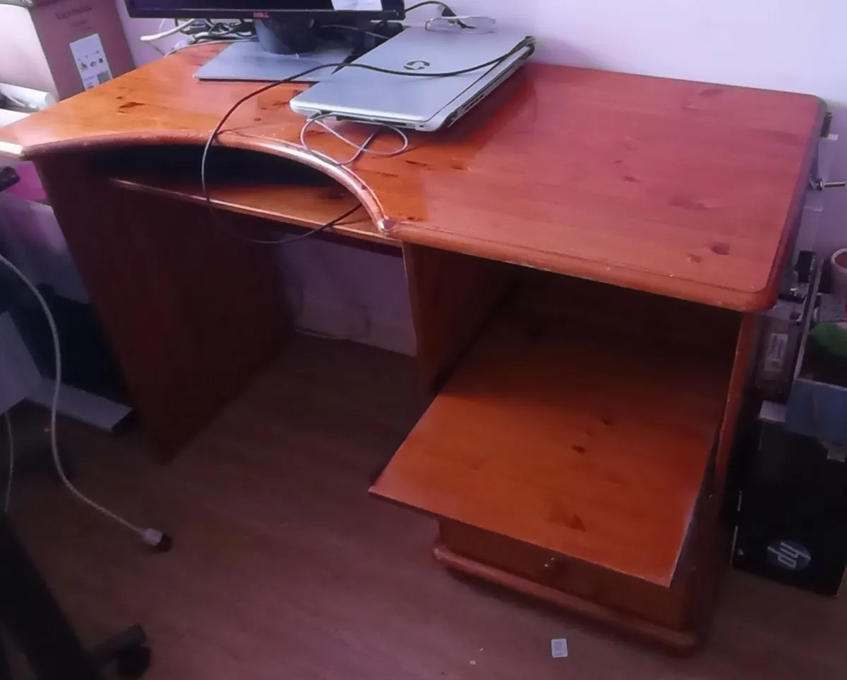 Desk - Image 1