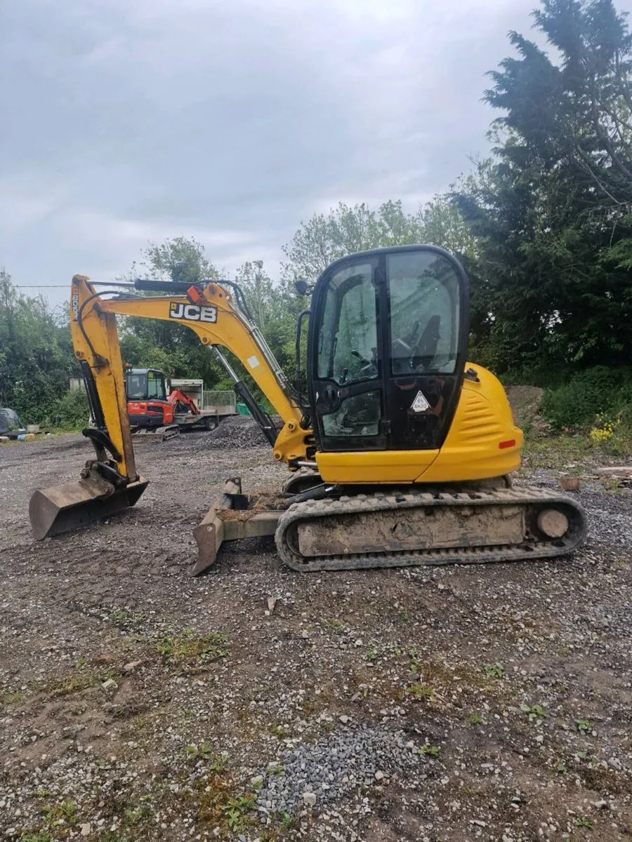 5 Tonne Jcb Mini Digger - Image 1