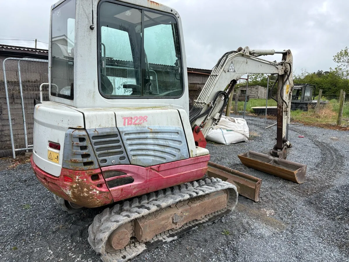 Takeuchi TB228 Mini Excavator – 2012 - Image 4