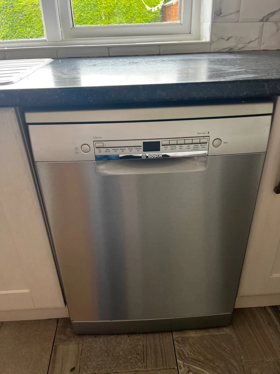 Dishwasher - Image 2