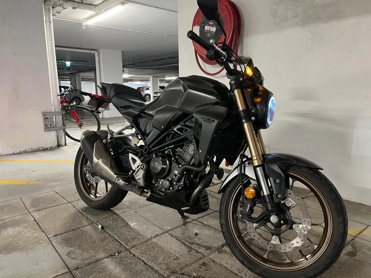 ‘22 Honda CB300R - Excellent Condition Low KM (A2) - Image 1
