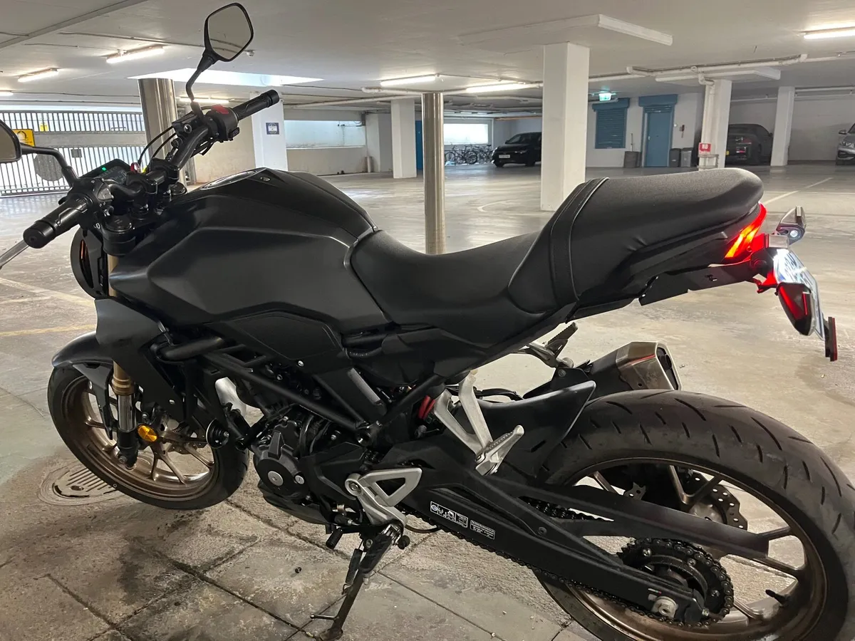 ‘22 Honda CB300R - Excellent Condition Low KM (A2) - Image 4