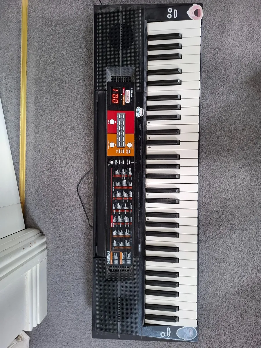 Electronic Keyboard - Image 1