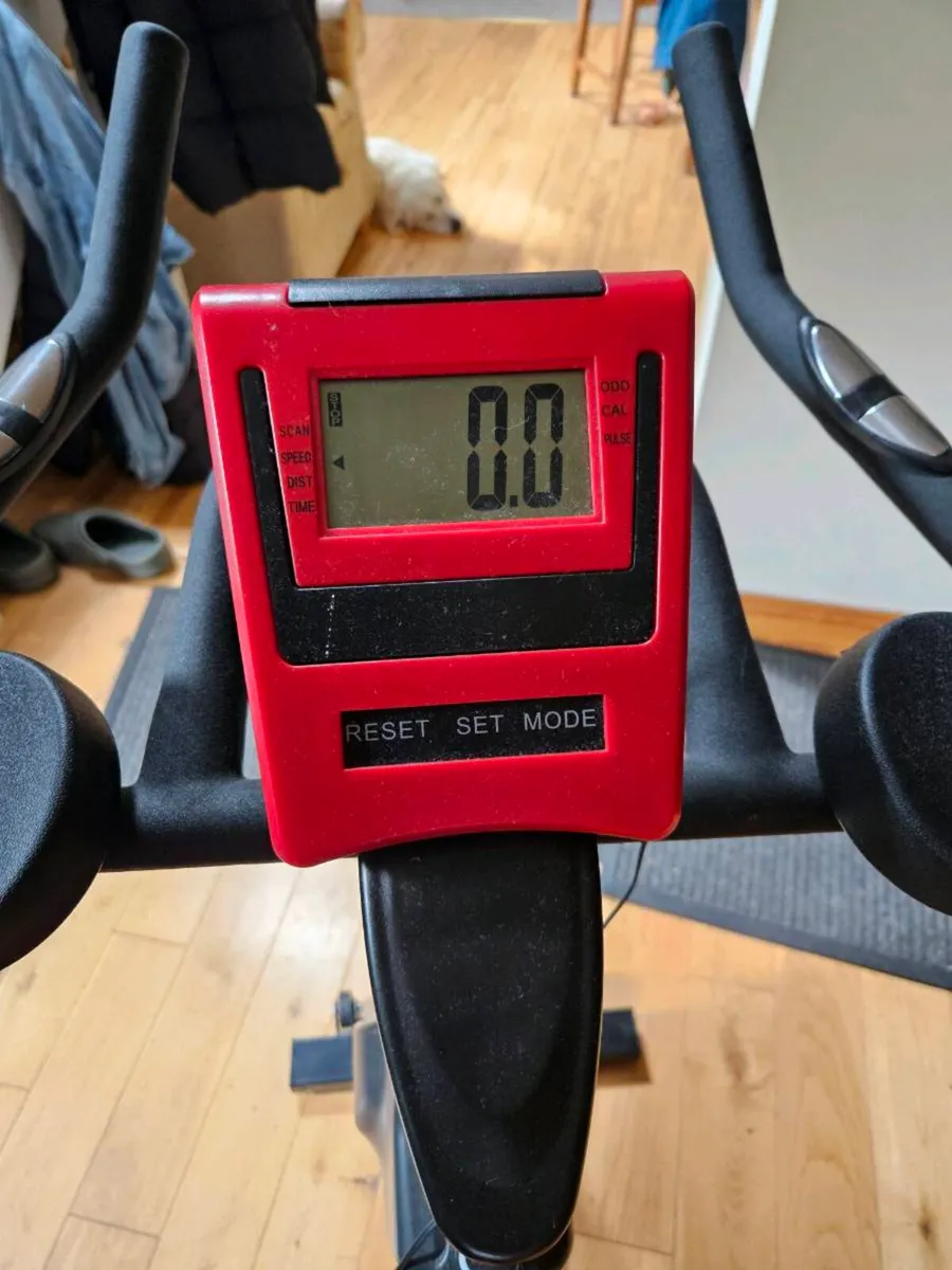 Exercise bike - Image 4