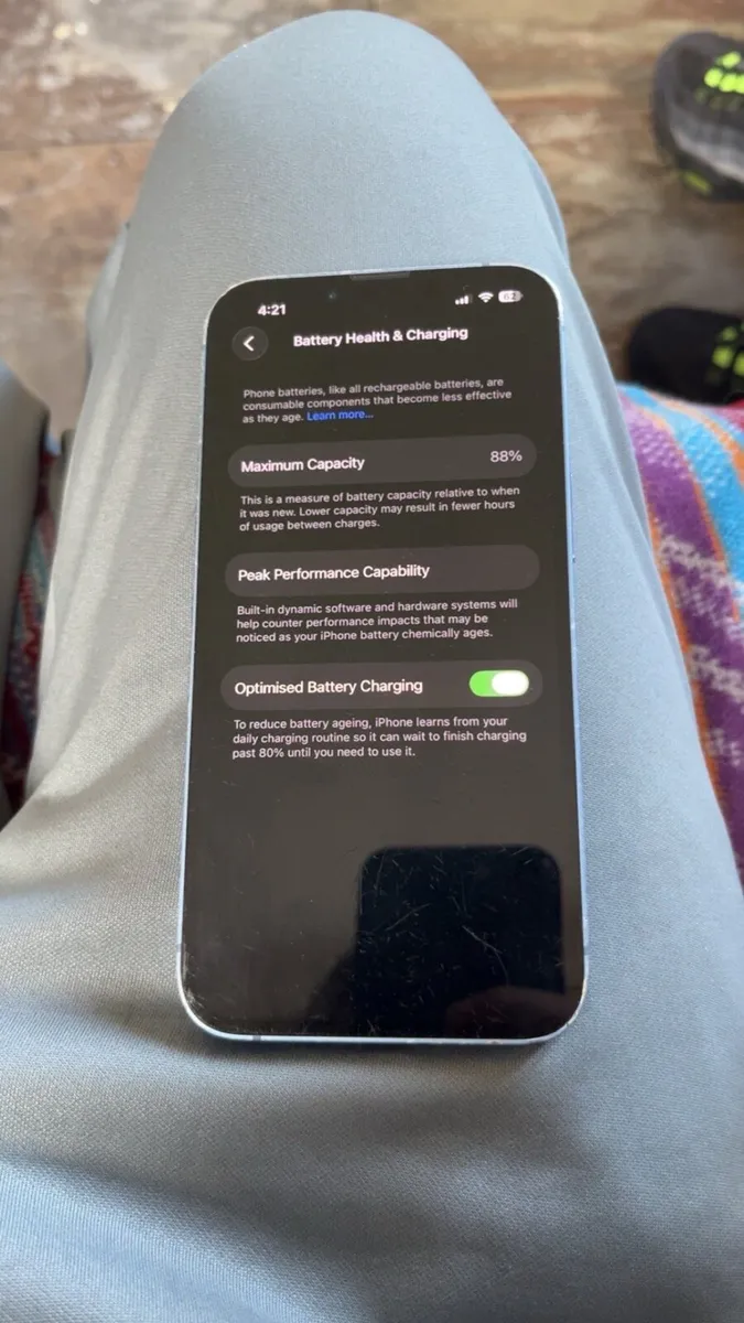iPhone 14 - Image 4