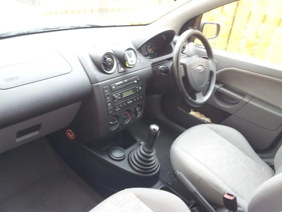 Ford Fiesta 2002 - 8100 miles - Image 3