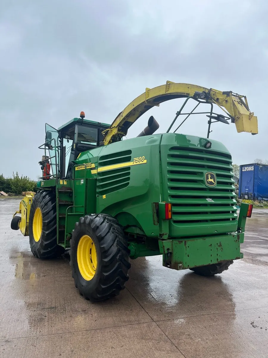 John Deere 7500 - Image 2