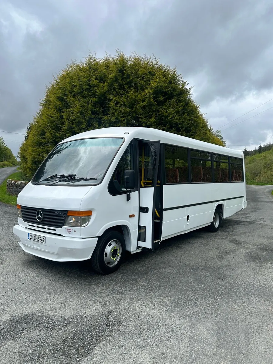 Mercedes vario 34 seater - Image 2