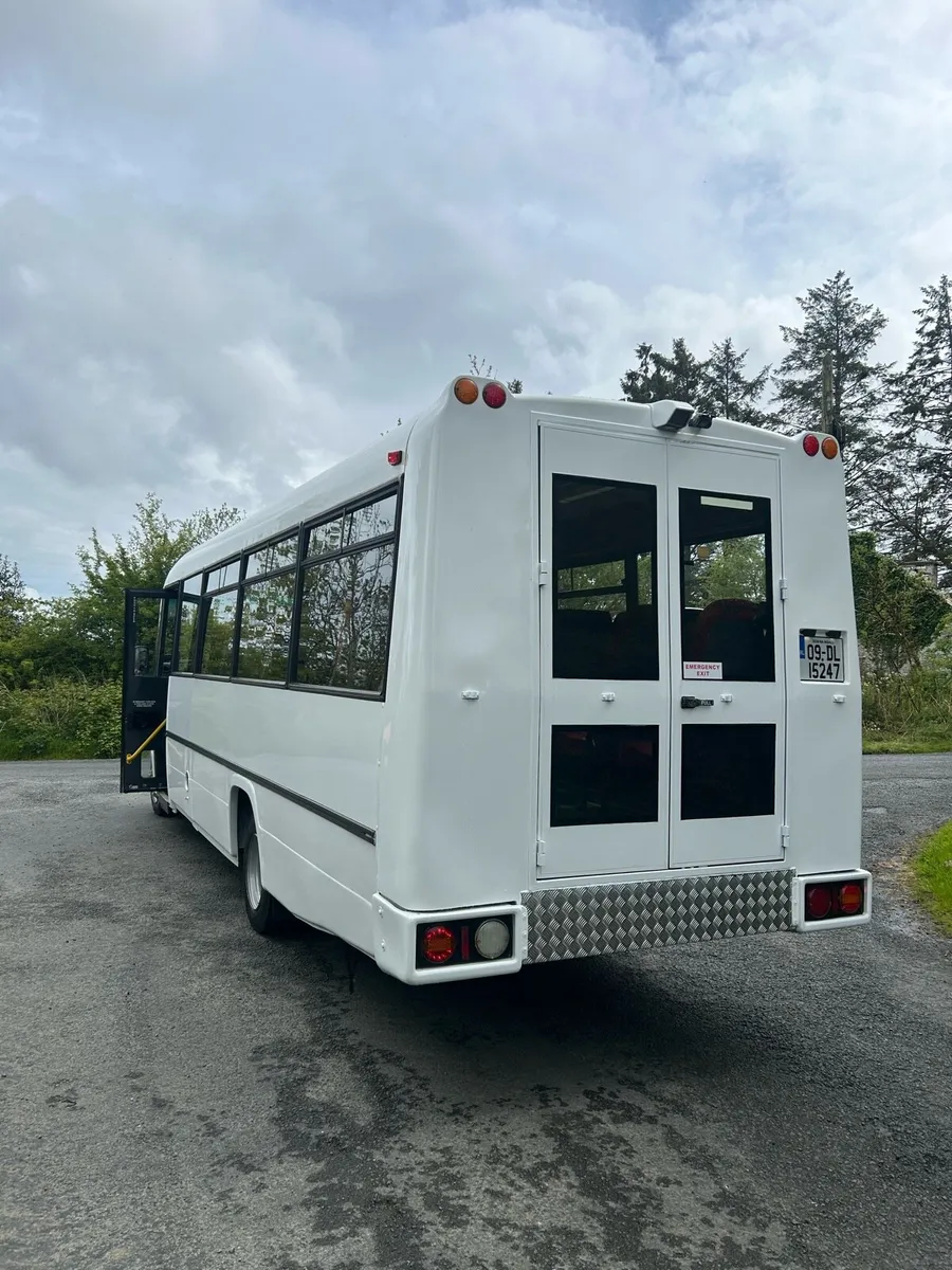 Mercedes vario 34 seater - Image 3