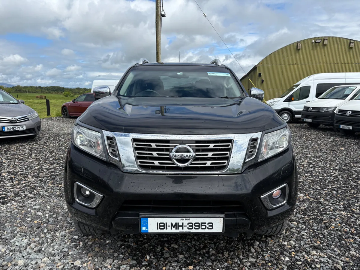 2018 Nissan Navara 2.3 Tekna Crew Cab Manual - Image 2